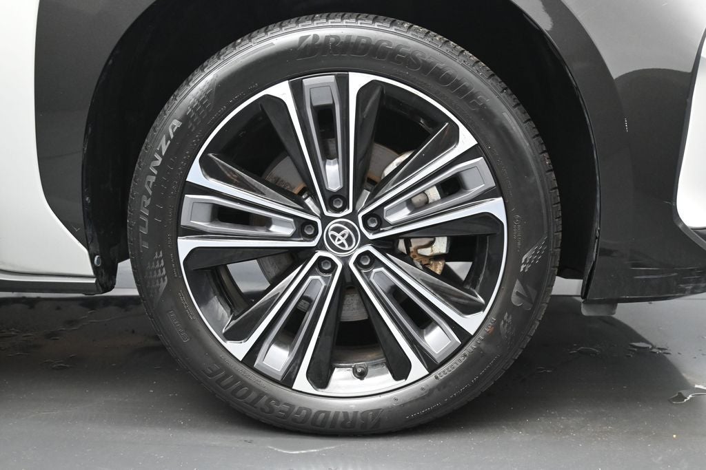 2023 Toyota bZ4X Limited