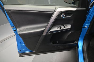 2016 Toyota RAV4 Hybrid XLE