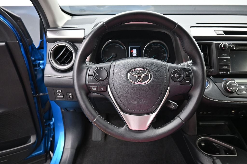 2016 Toyota RAV4 Hybrid XLE