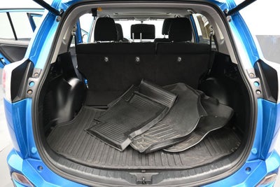2016 Toyota RAV4 Hybrid XLE