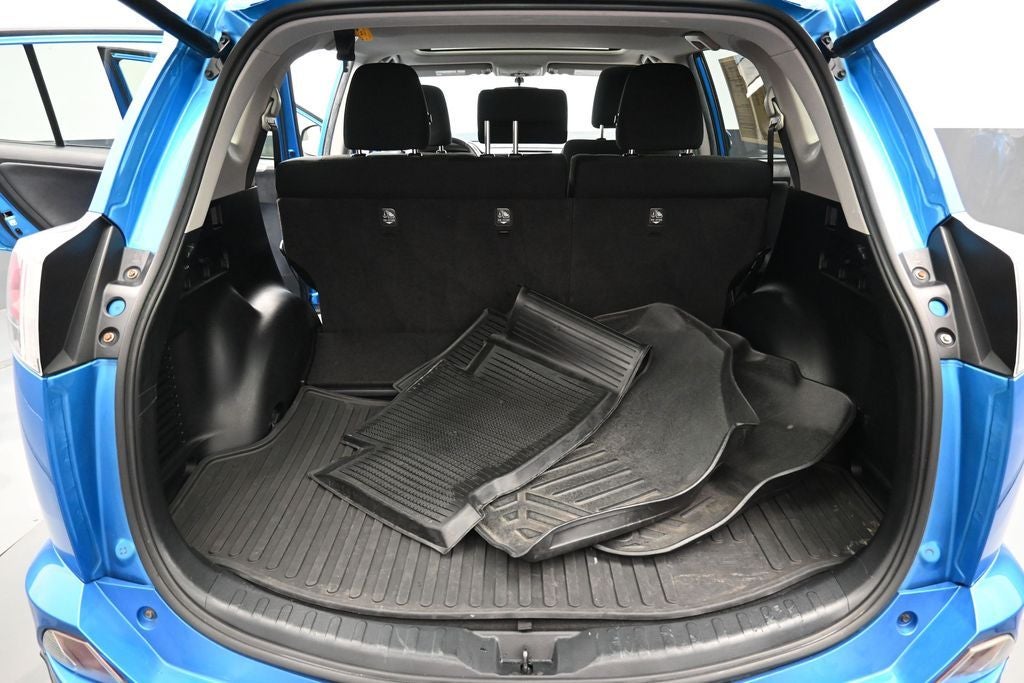 2016 Toyota RAV4 Hybrid XLE