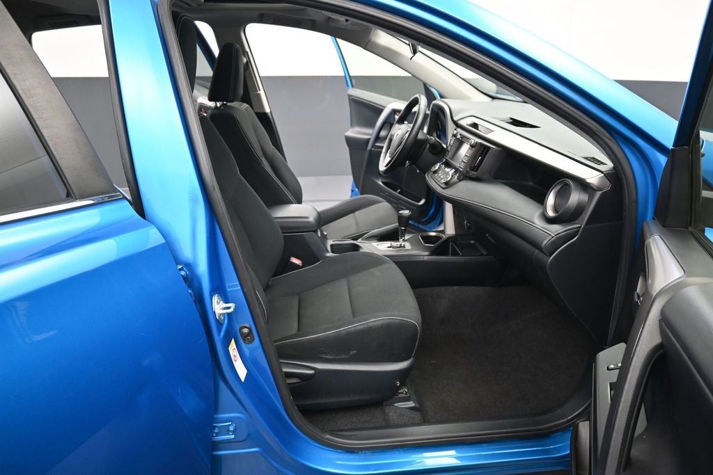 2016 Toyota RAV4 Hybrid XLE