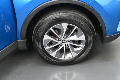 2016 Toyota RAV4 Hybrid XLE