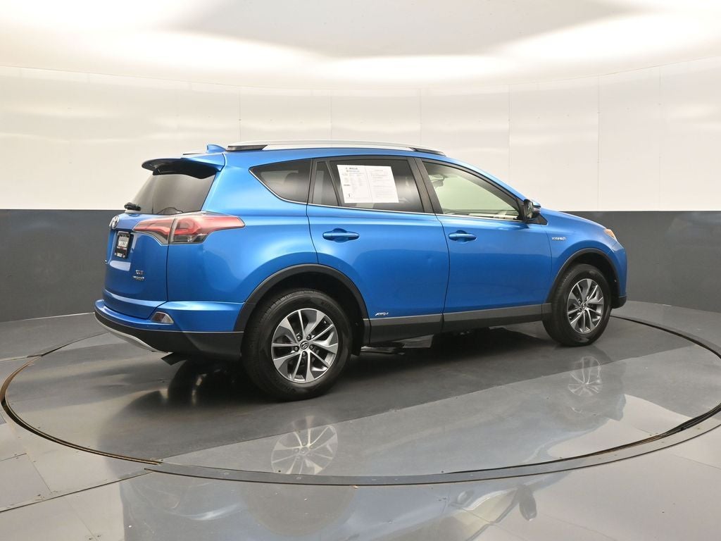 2016 Toyota RAV4 Hybrid XLE