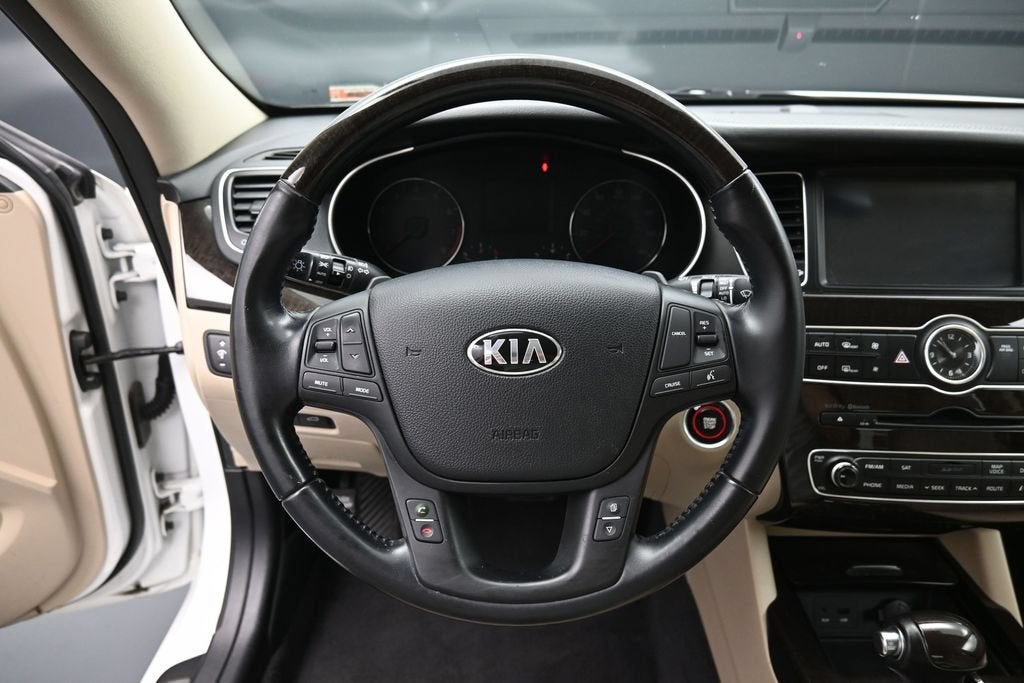 2015 Kia Cadenza Premium