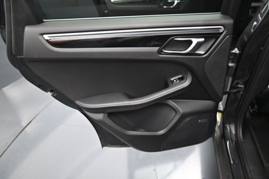 2017 Porsche Macan S