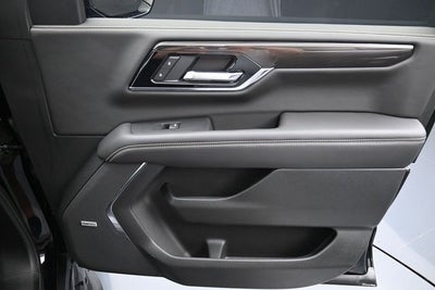 2025 GMC Yukon Elevation