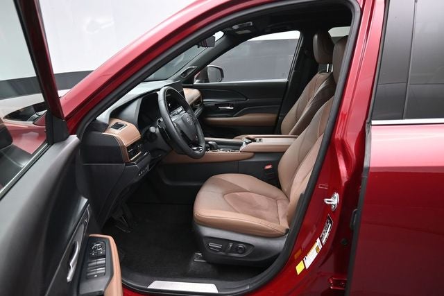 2024 Toyota Grand Highlander Hybrid MAX Platinum