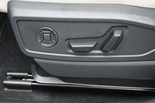 2025 Audi Q5 2.0T Prestige quattro