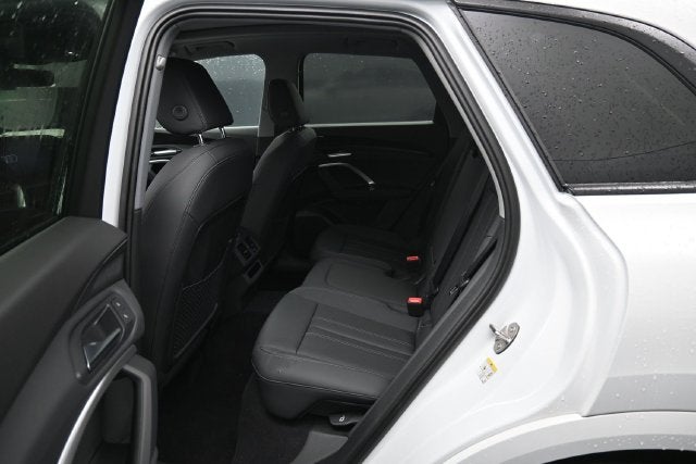 2026 Audi Q5 2.0T Premium quattro