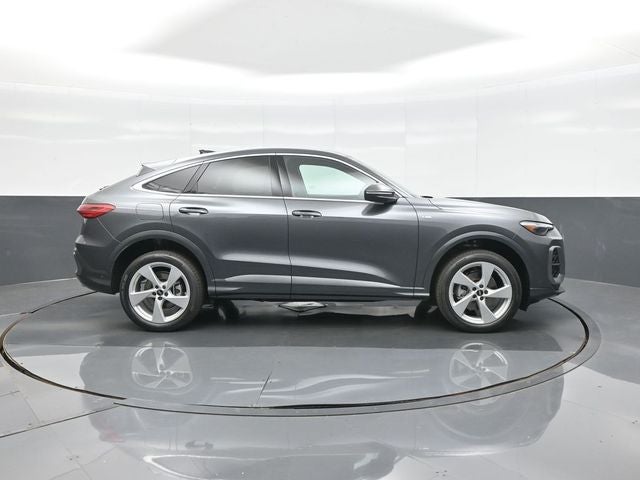 2026 Audi Q5 2.0T Premium Plus quattro