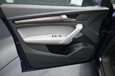 2022 Audi Q5 45 S line Premium quattro