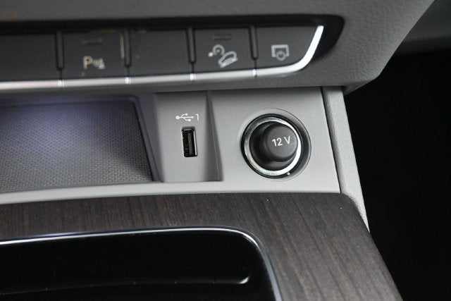2022 Audi Q5 45 S line Premium quattro
