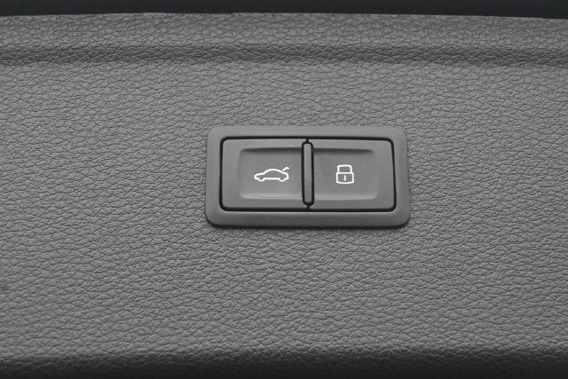 2022 Audi Q5 45 S line Premium quattro
