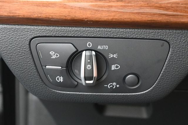 2023 Audi Q5 45 S line Premium quattro