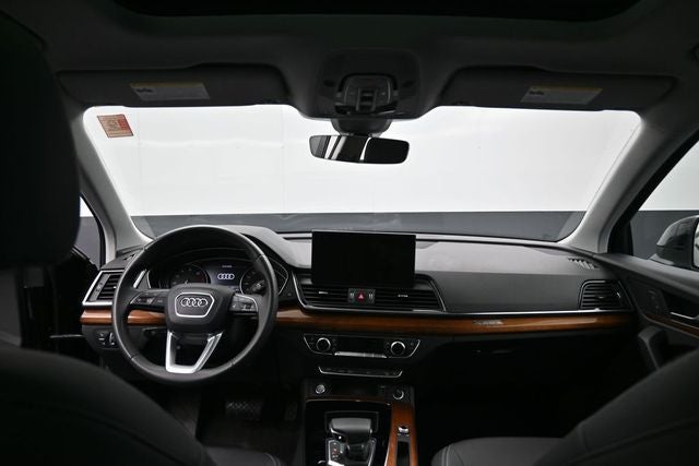 2023 Audi Q5 45 S line Premium quattro