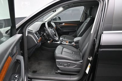 2023 Audi Q5 45 S line Premium quattro