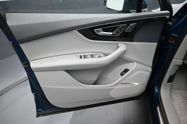 2019 Audi Q7 55 Premium Plus quattro