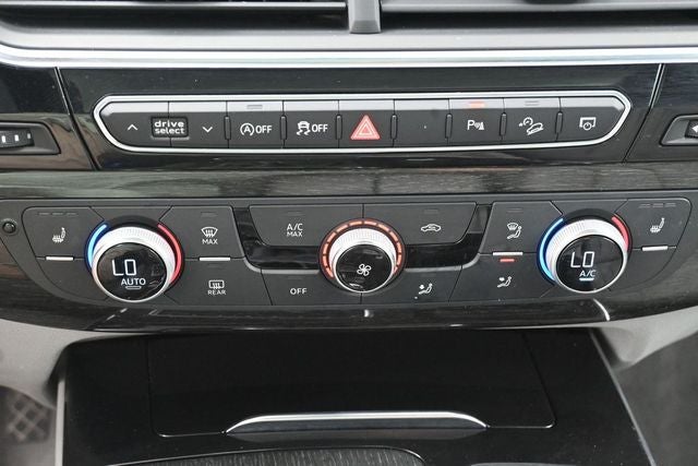 2019 Audi Q7 55 Premium Plus quattro