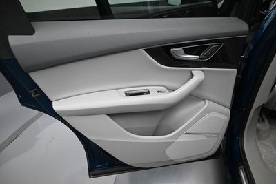 2019 Audi Q7 55 Premium Plus quattro