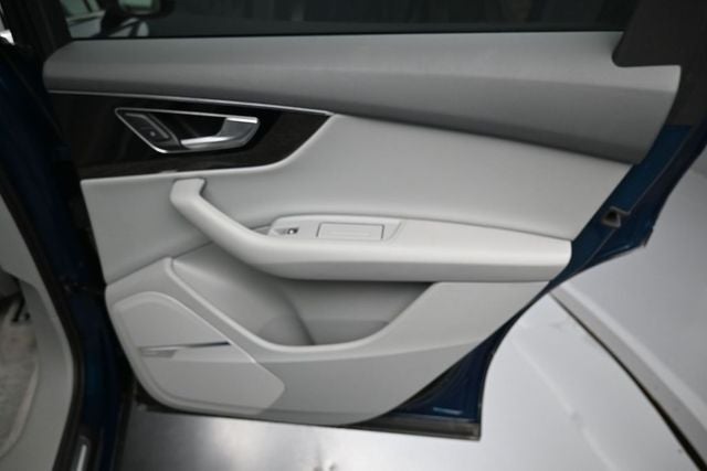 2019 Audi Q7 55 Premium Plus quattro
