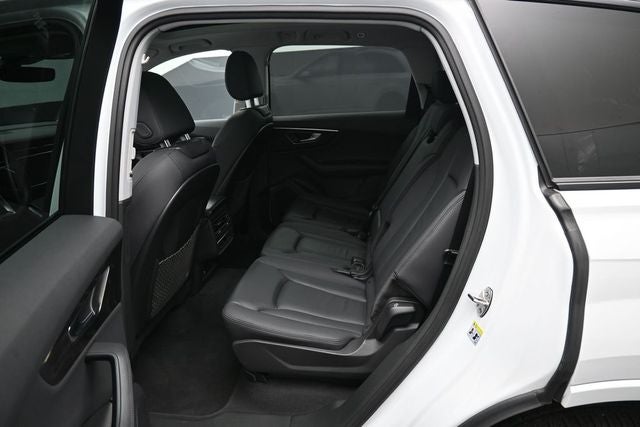 2023 Audi Q7 45 Premium Plus quattro