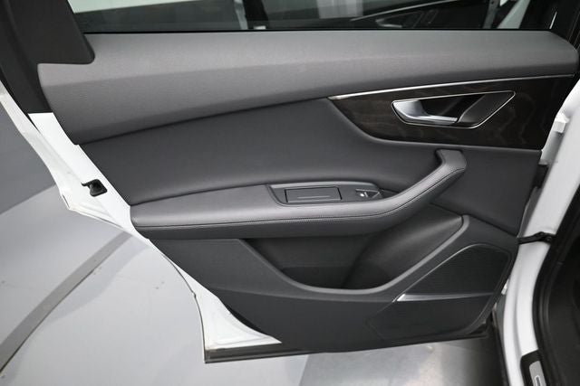 2023 Audi Q7 45 Premium Plus quattro