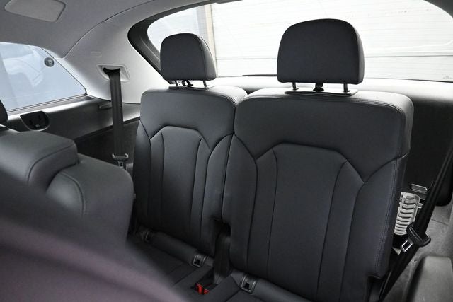 2023 Audi Q7 45 Premium Plus quattro