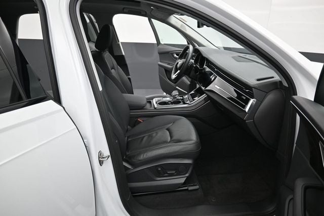 2023 Audi Q7 45 Premium Plus quattro
