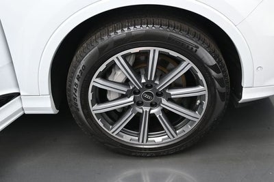 2023 Audi Q7 45 Premium Plus quattro