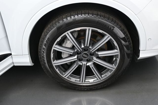2023 Audi Q7 45 Premium Plus quattro