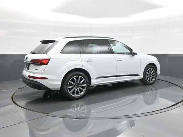 2023 Audi Q7 45 Premium Plus quattro