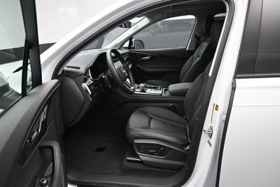 2023 Audi Q7 45 Premium Plus quattro