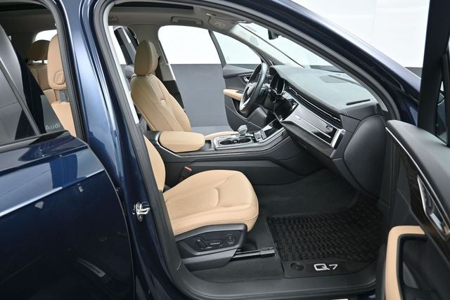 2025 Audi Q7 45 Premium Plus quattro