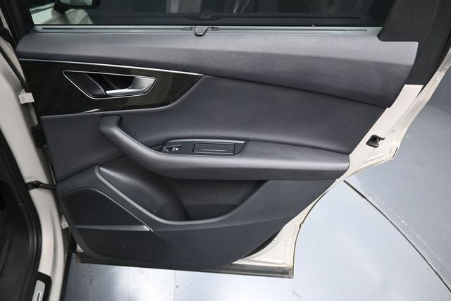 2021 Audi Q7 45 Premium Plus quattro