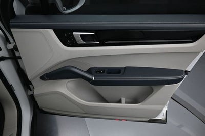 2020 Porsche Cayenne Base