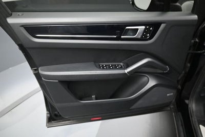 2020 Porsche Cayenne Base