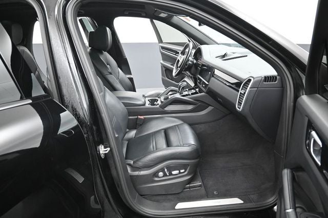 2020 Porsche Cayenne Base