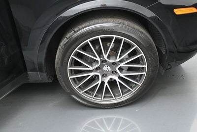 2020 Porsche Cayenne Base