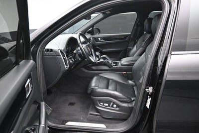 2020 Porsche Cayenne Base