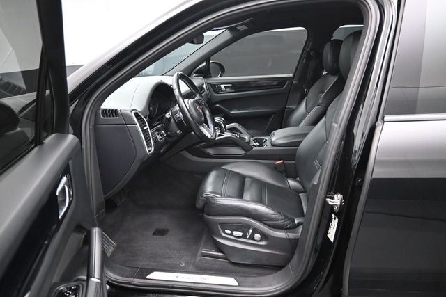 2020 Porsche Cayenne Base