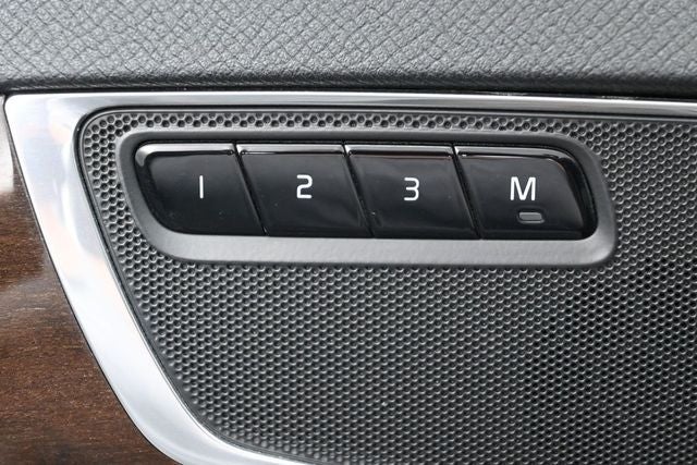 2019 Volvo XC90 T6 Momentum