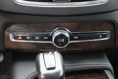 2019 Volvo XC90 T6 Momentum