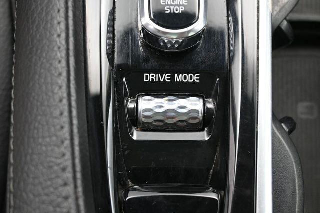 2019 Volvo XC90 T6 Momentum