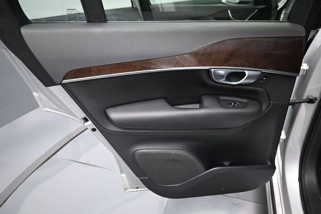 2019 Volvo XC90 T6 Momentum