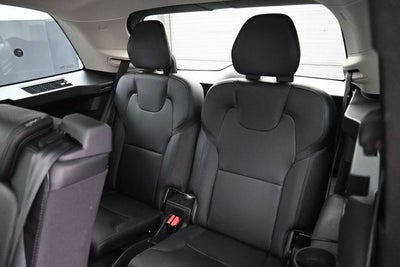 2019 Volvo XC90 T6 Momentum