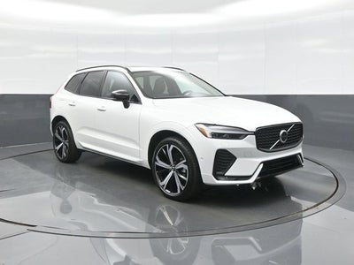 2023 Volvo XC60 B5 Ultimate Dark Theme