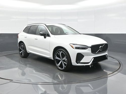 2023 Volvo XC60 B5 Ultimate Dark Theme
