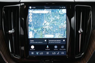 2023 Volvo XC60 B5 Ultimate Dark Theme
