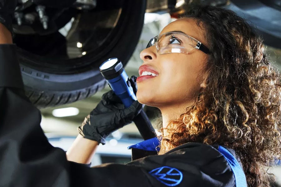 Volkswagen service technician at Molle Volkswagen near Lee's Summit